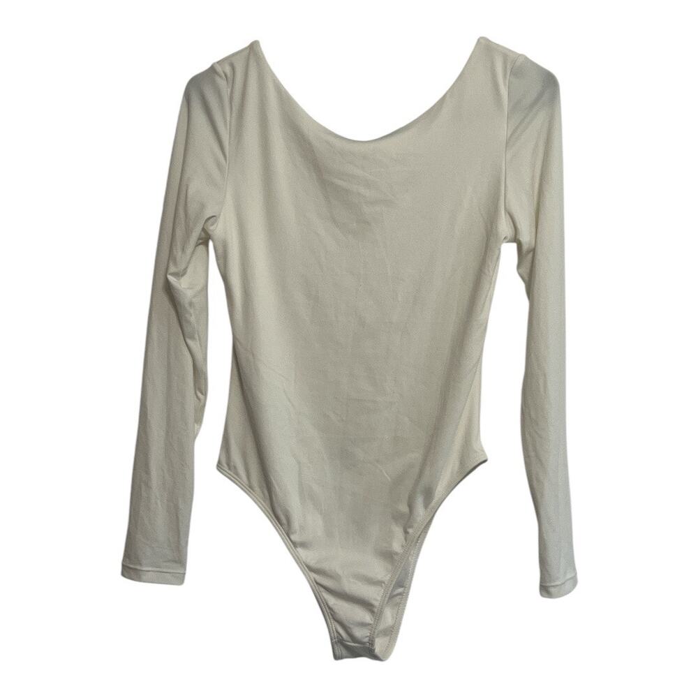 NANAMACS Womens Medium Cream Long Sleeve Scoop Back Stretch Bodysuit